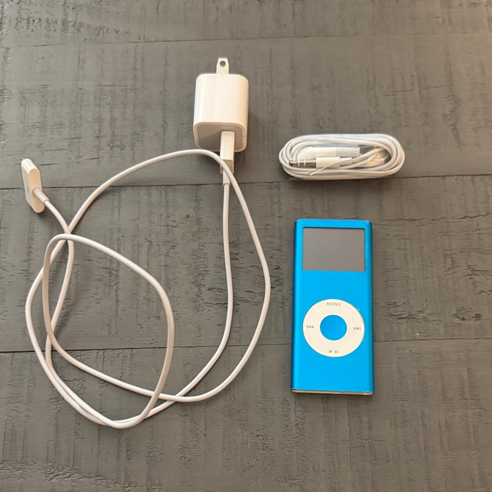 Apple Blue iPod with Accessories